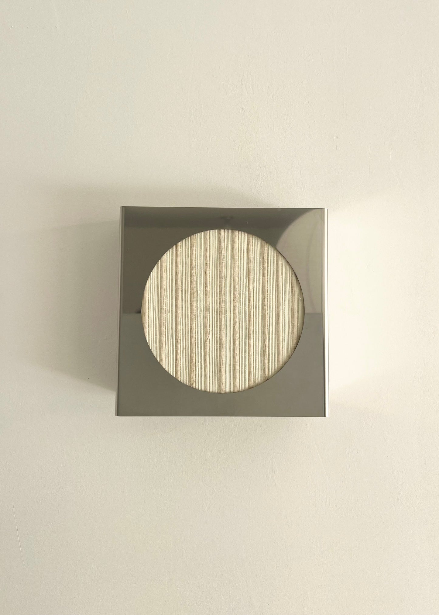 Lampe applique NICOLE ronde motifs rayé blanc
