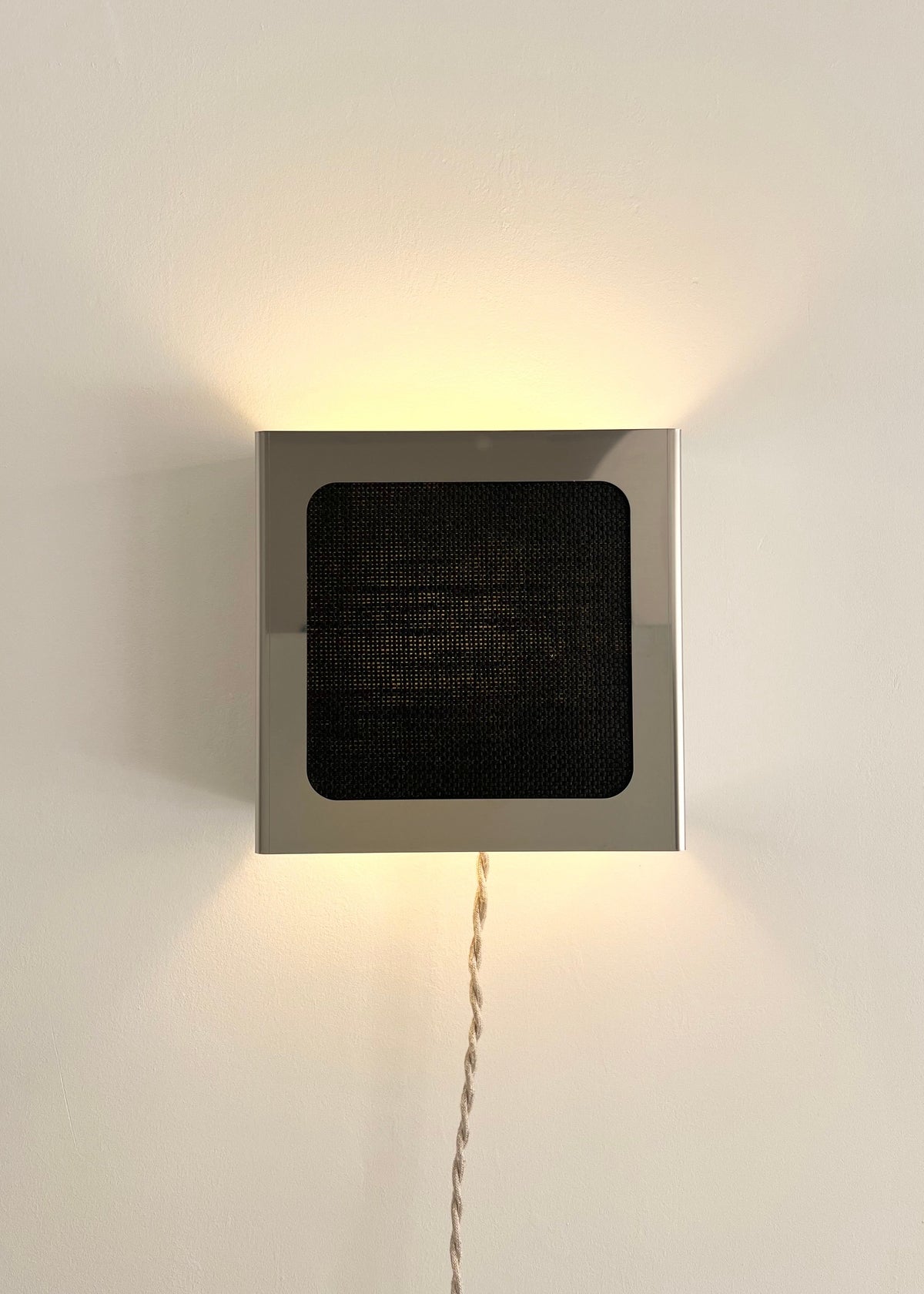 Lampe applique NICOLE carré noire