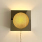 Lampe applique NICOLE ronde beige motifs carré