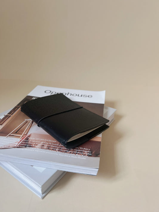Carnet en cuir noir